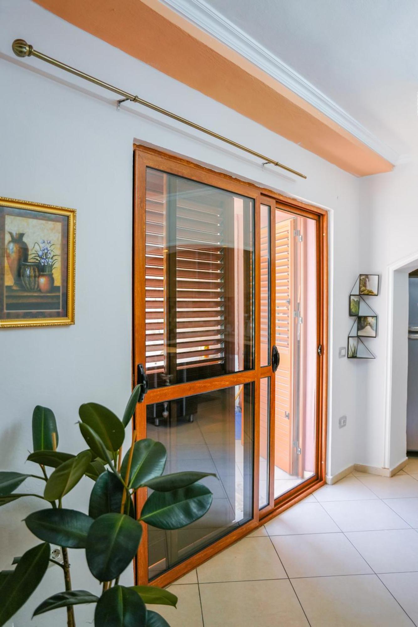 Tirana Centre Lions Gate 1 Apartment Exterior photo